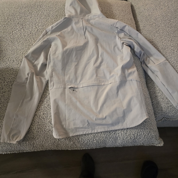lululemon athletica Cream Windbreaker Jacket - Picture 2 of 3
